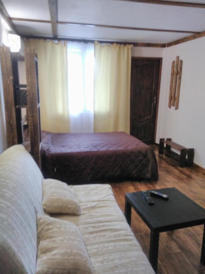 U Palycha Guest House Sukhumi Eksteriør bilde